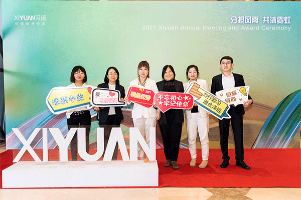 IMG-LR-00219x.gif